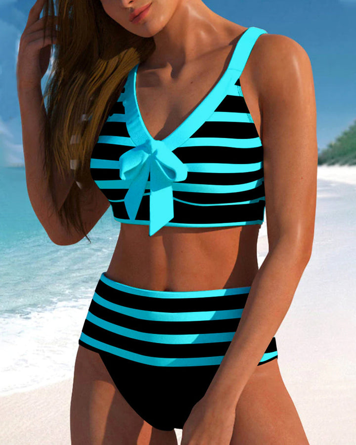 Bikini s visokim strukom i prugama