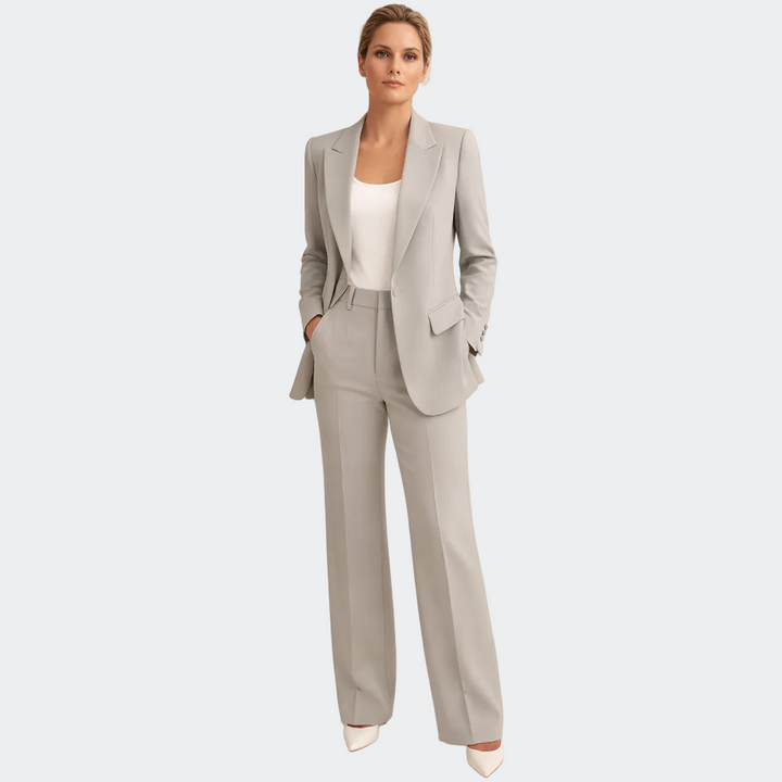 Vanessa- Elegantan komplet s hlačama koje se šire