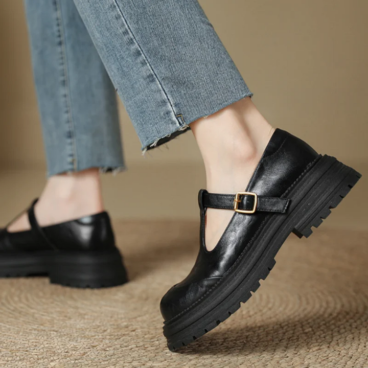 Luisa | Vintage T-strap cipele
