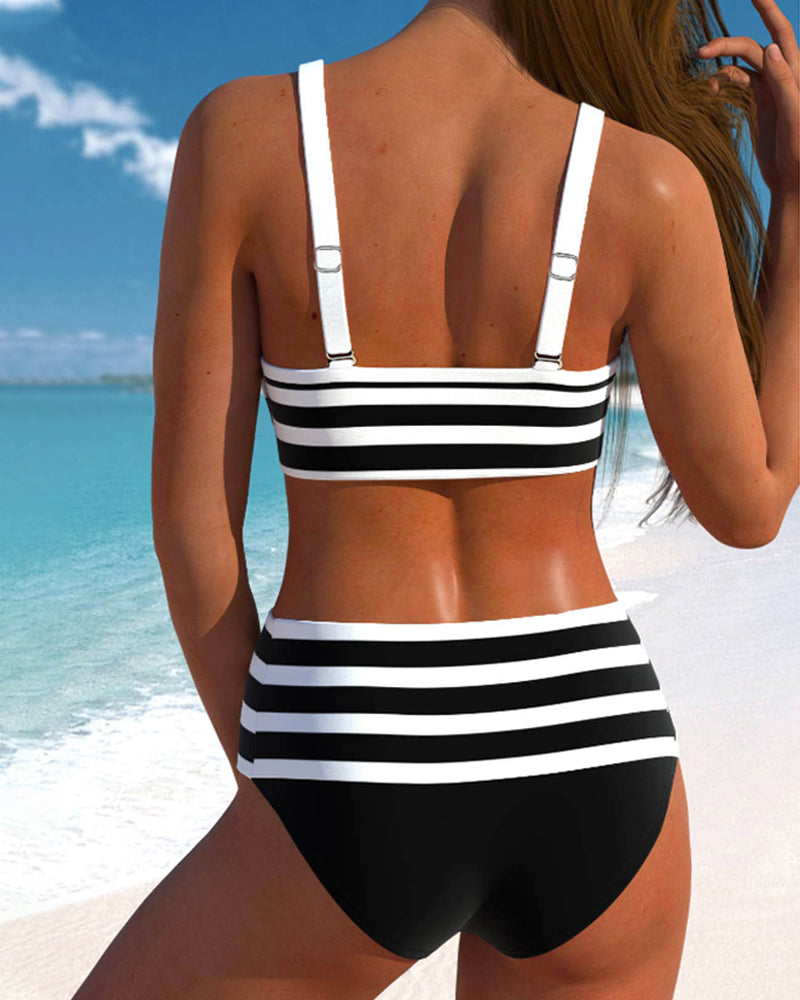 Bikini s visokim strukom i prugama
