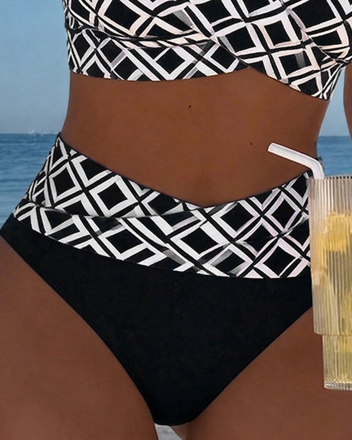 Dvodijelni bikini s dizajnom grudnjaka i dijamantnim uzorkom