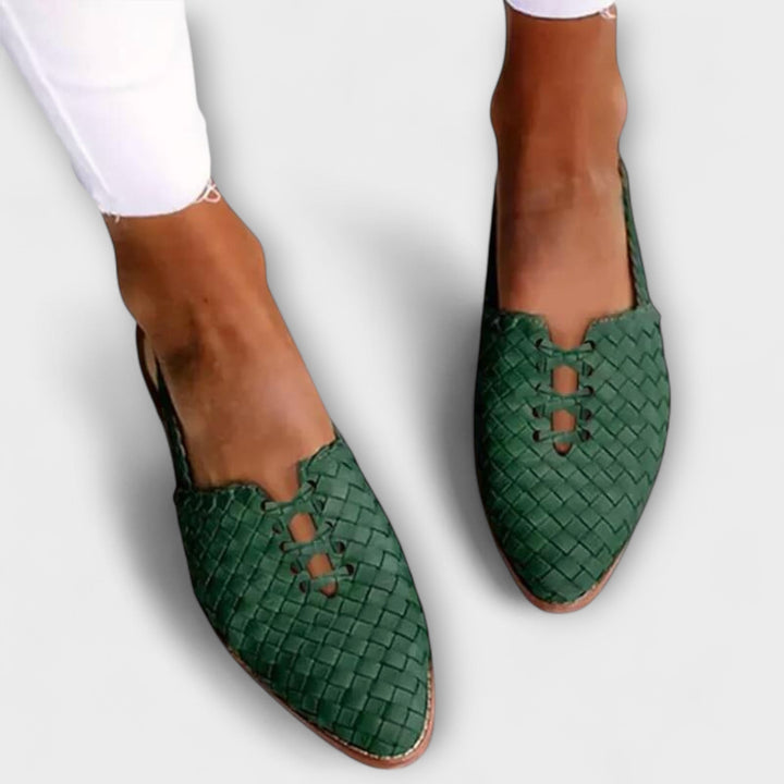 Zyra - Elegant and Comfortable Sandals