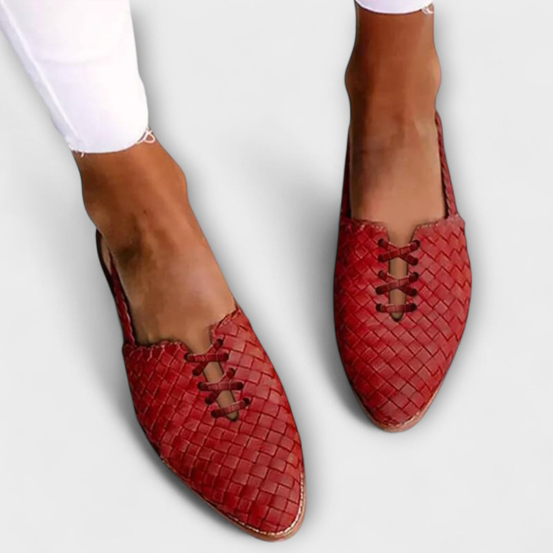 Zyra - Elegant and Comfortable Sandals